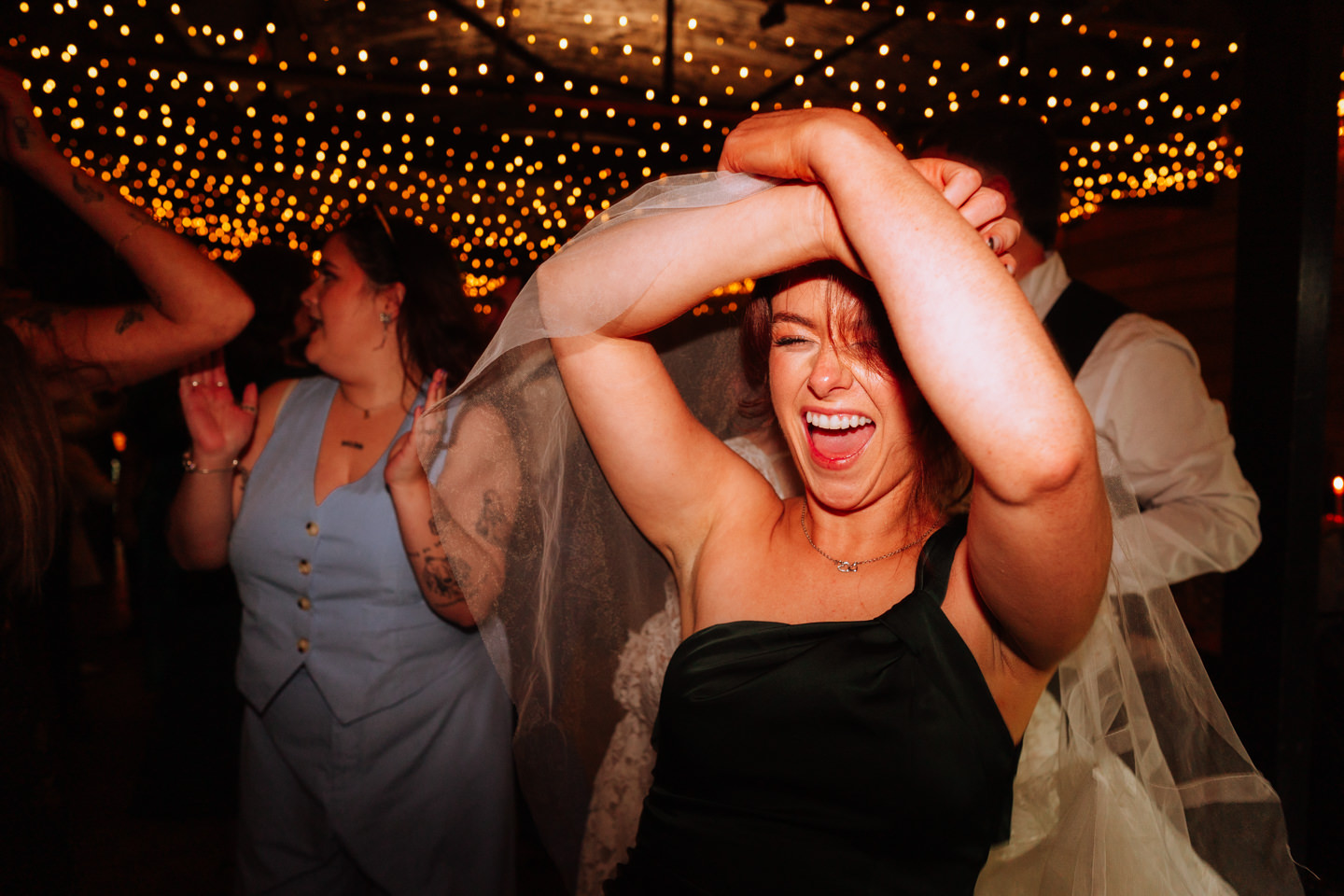 PREVIEWS MILLIE TOM SHACK REVOLUTION WEDDING PHOTOGRAPHY 032 PREVIEWS MILLIE TOM SHACK REVOLUTION WEDDING PHOTOGRAPHY 032